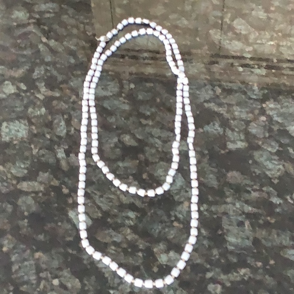 WHITE XXTRA Long  necklace with cool square beads